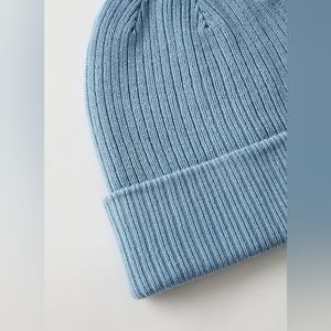 Aritiza Sunday Best Snowflake Beanie